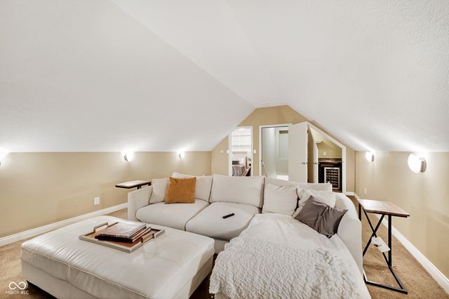 2123 Renegade Court, Carmel, IN 46032