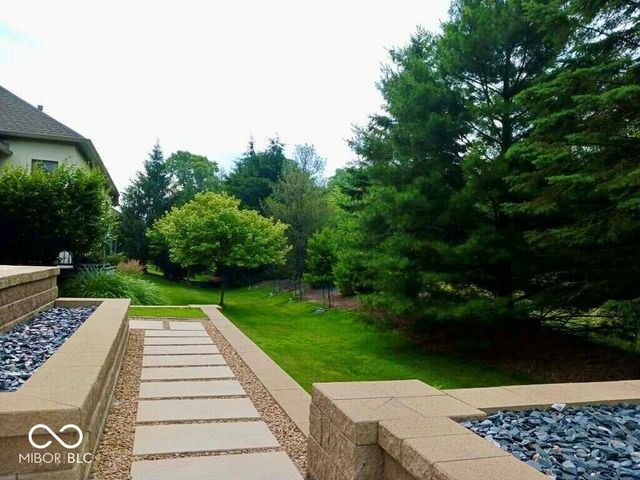 2123 Renegade Court, Carmel, IN 46032