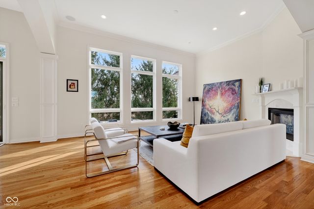 2123 Renegade Court, Carmel, IN 46032