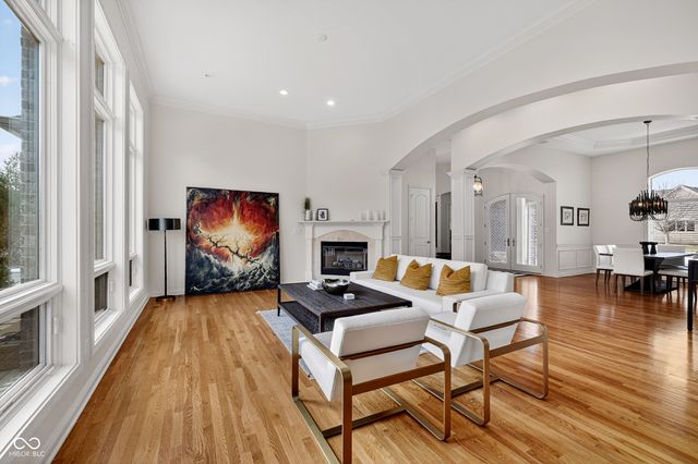 2123 Renegade Court, Carmel, IN 46032