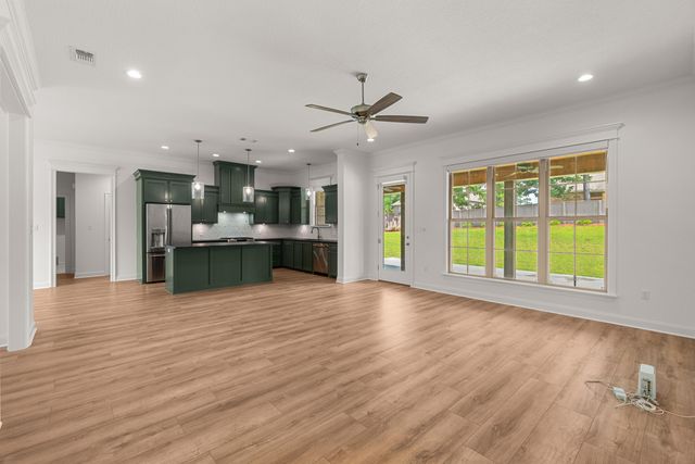 32 Carlsbad, Hattiesburg, MS 39402