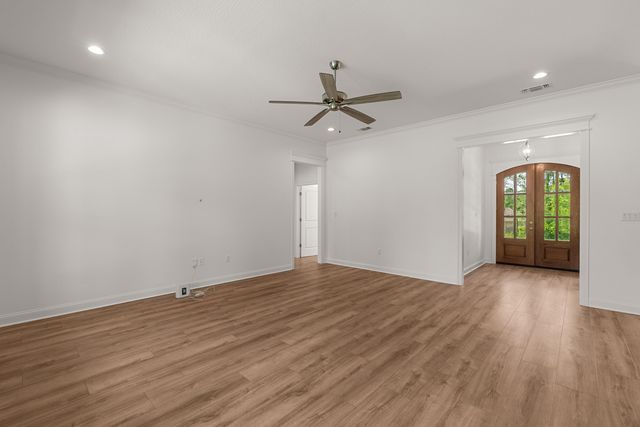 32 Carlsbad, Hattiesburg, MS 39402