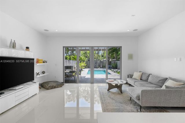 3567 SW 1st Avenue 3567, Miami, FL 33145