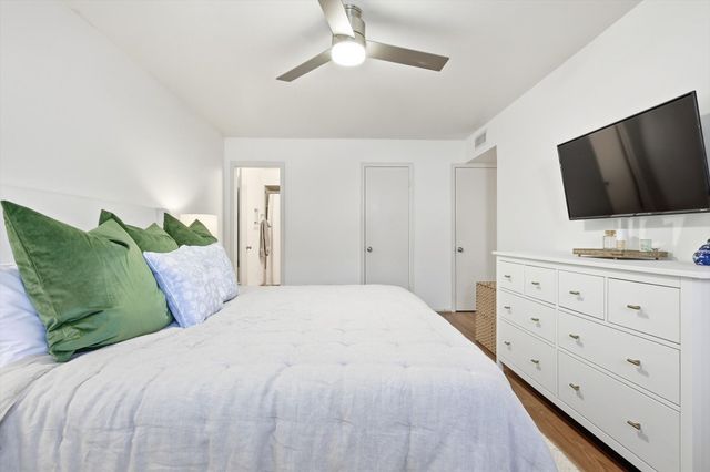 11344 Park Central Place B, Dallas, TX 75230