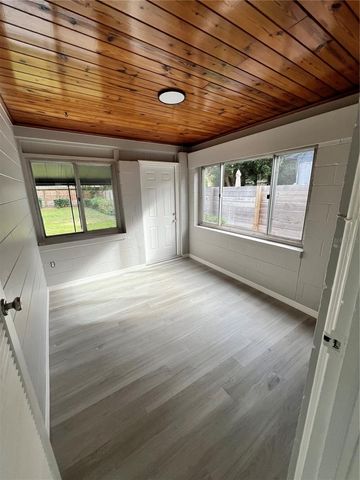 113 S GLENWOOD AVENUE, Orlando, FL 32803