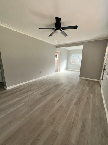 113 S GLENWOOD AVENUE, Orlando, FL 32803