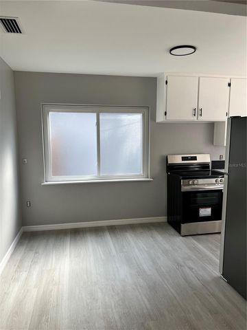 113 S GLENWOOD AVENUE, Orlando, FL 32803