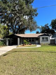 113 S GLENWOOD AVENUE, Orlando, FL 32803
