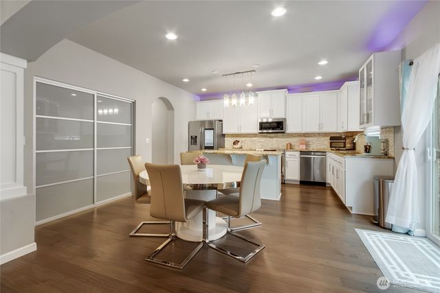 24212 114th Place SE, Kent, WA 98030