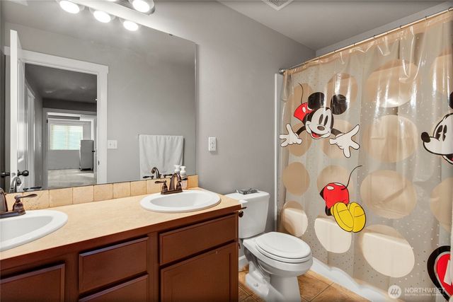 24212 114th Place SE, Kent, WA 98030