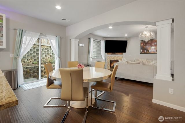 24212 114th Place SE, Kent, WA 98030