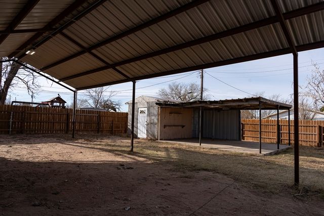 1404 Oriole Dr, Big Spring, TX 79720