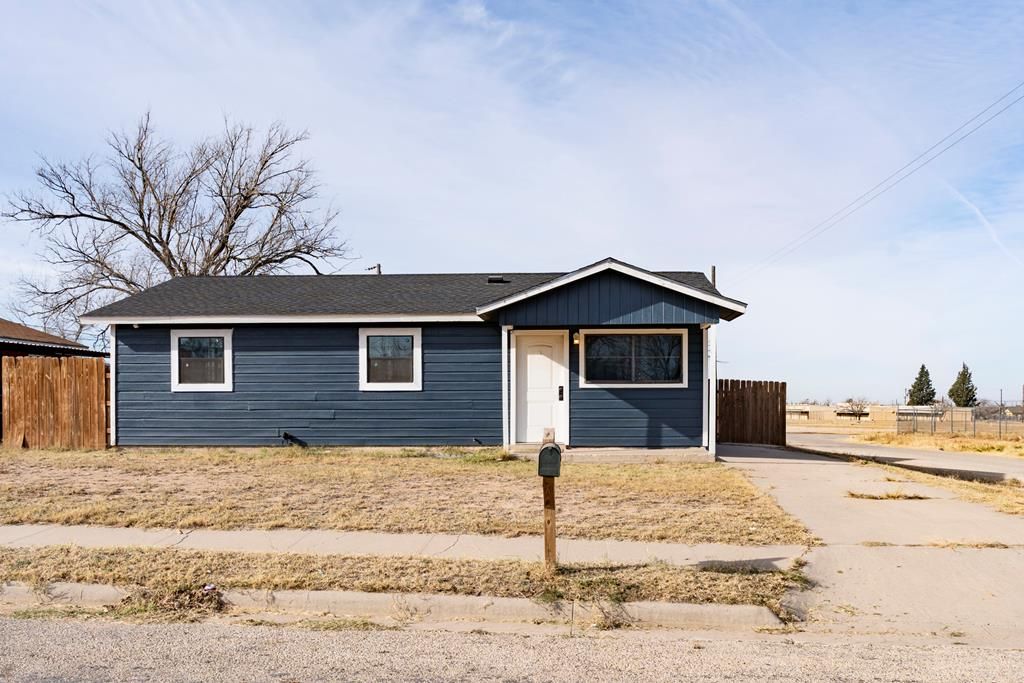 1404 Oriole Dr, Big Spring, TX 79720