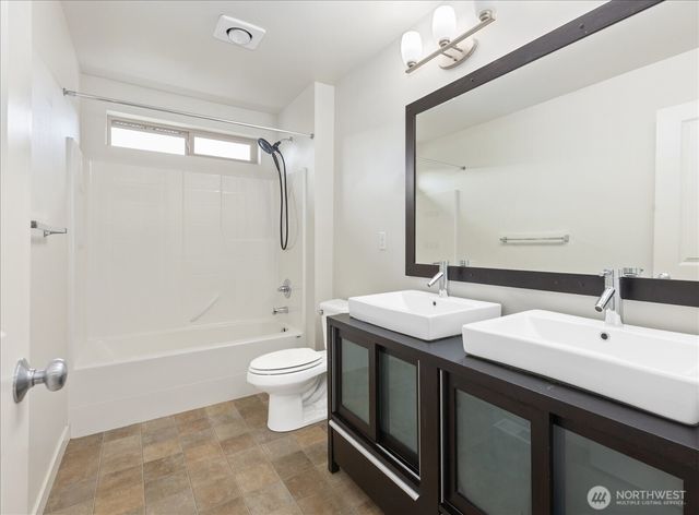 15806 14th Avenue W, Lynnwood, WA 98087