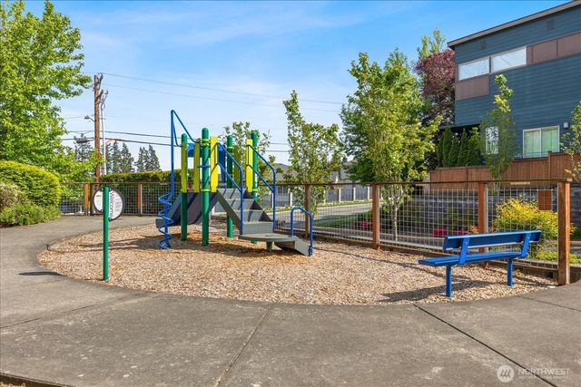 15806 14th Avenue W, Lynnwood, WA 98087