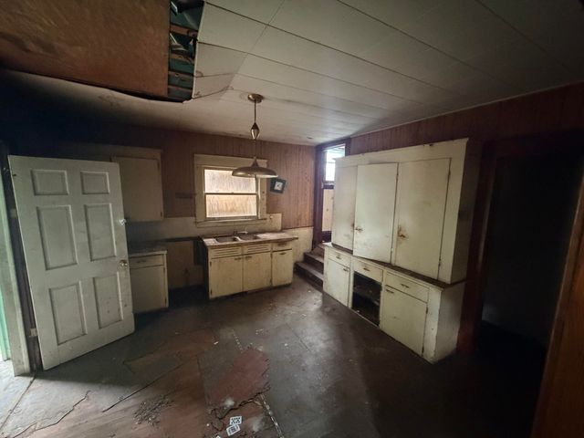 655 Dolbee Avenue Se, City Of Grand Rapids, MI 49506