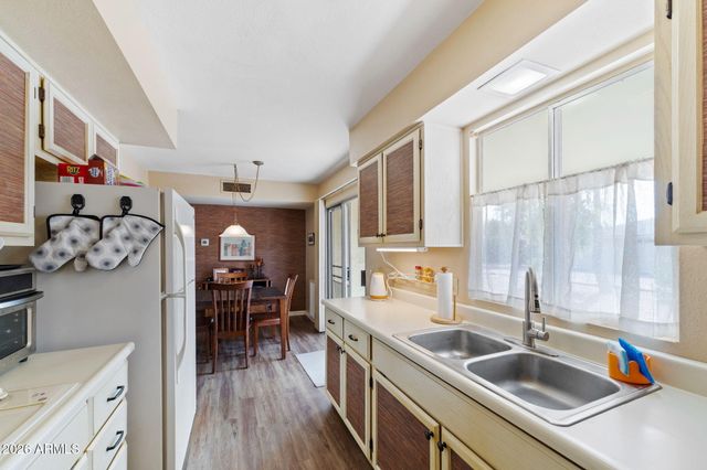 789 LEISURE WORLD --, Mesa, AZ 85206