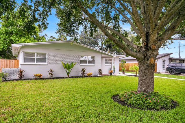 4105 W OAKELLAR AVENUE, Tampa, FL 33611