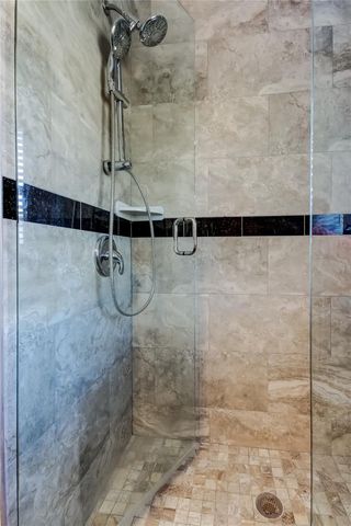 4105 W OAKELLAR AVENUE, Tampa, FL 33611