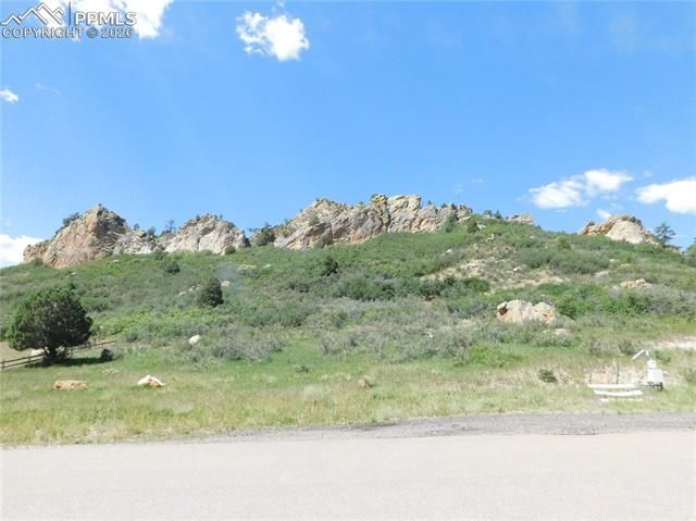 5760 Country Club Drive, Larkspur, CO 80118
