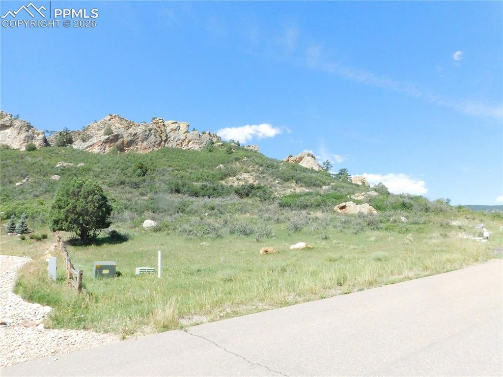 5760 Country Club Drive, Larkspur, CO 80118
