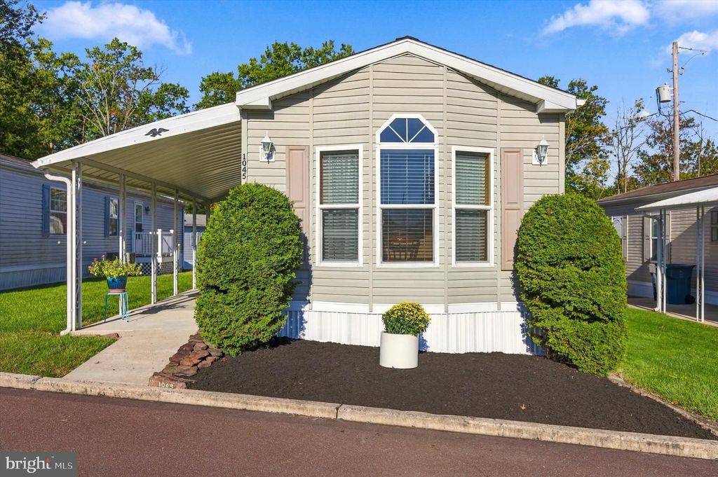 1045 PINE CIR, TELFORD, PA 18969 — photo 2