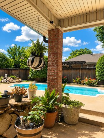 3513 Stone Creek Lane S, Fort Worth, TX 76137