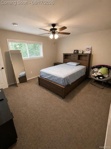 34024 Glenview Drive, Farmington, MI 48335
