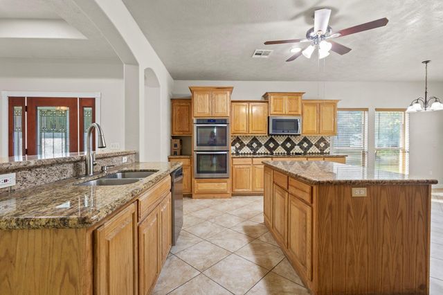 620 Easterwood Street, Vidor, TX 77662