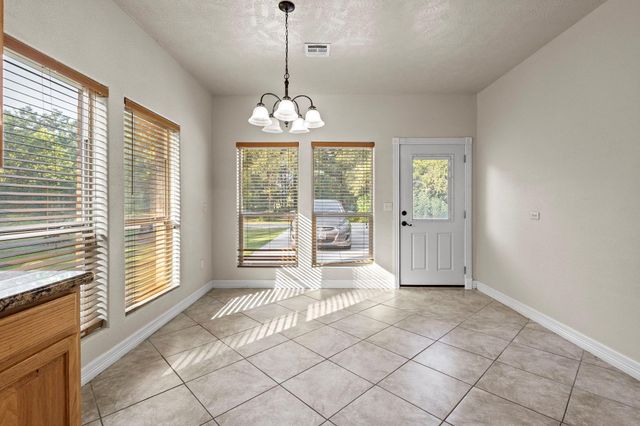 620 Easterwood Street, Vidor, TX 77662