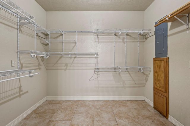 620 Easterwood Street, Vidor, TX 77662