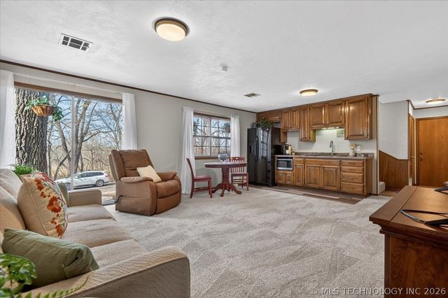 1800 Polaris Drive, Bartlesville, OK 74006