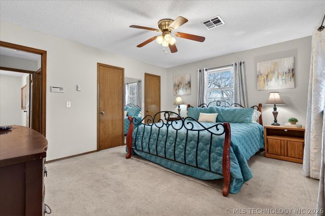 1800 Polaris Drive, Bartlesville, OK 74006