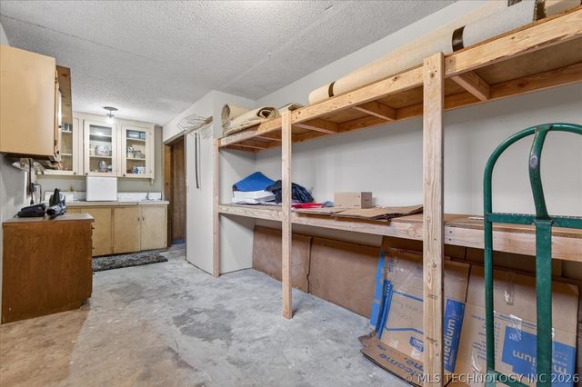 1800 Polaris Drive, Bartlesville, OK 74006