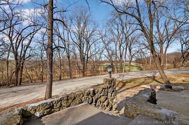 1800 Polaris Drive, Bartlesville, OK 74006