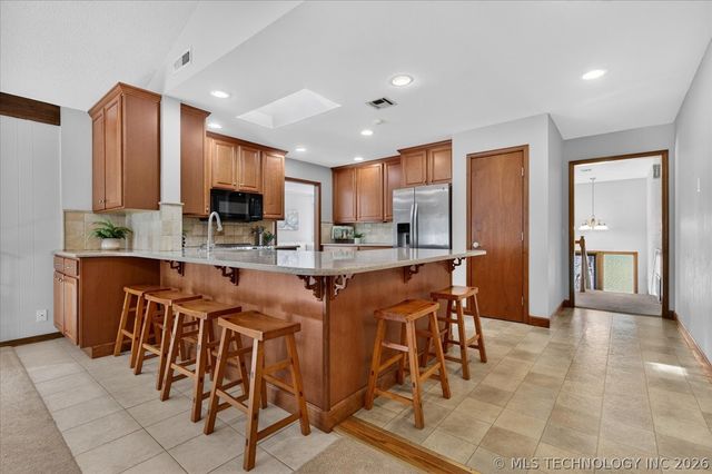 1800 Polaris Drive, Bartlesville, OK 74006