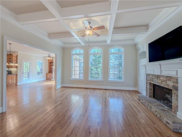 792 Grassmeade Way, Snellville, GA 30078
