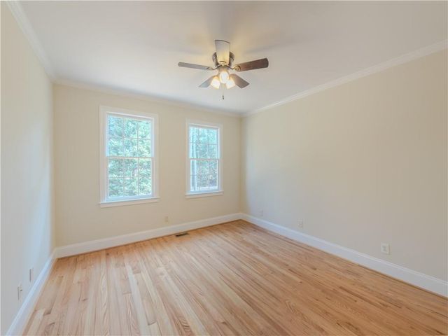792 Grassmeade Way, Snellville, GA 30078