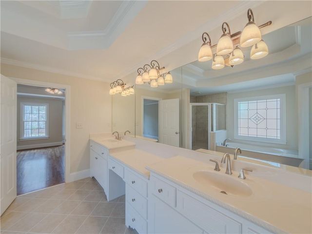 792 Grassmeade Way, Snellville, GA 30078