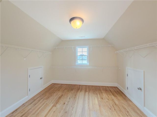 792 Grassmeade Way, Snellville, GA 30078