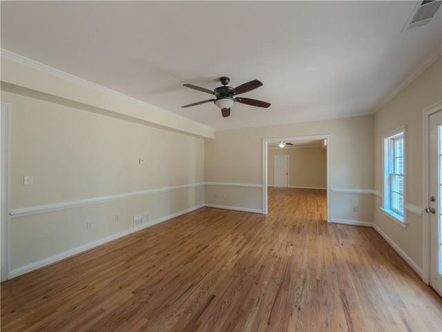 792 Grassmeade Way, Snellville, GA 30078