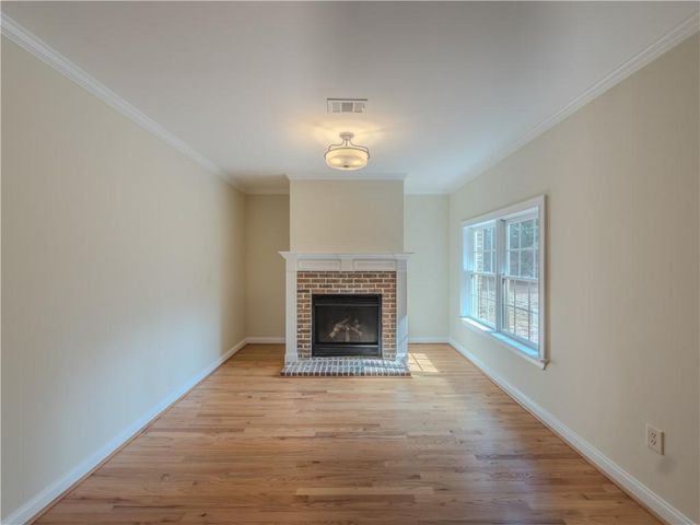 792 Grassmeade Way, Snellville, GA 30078