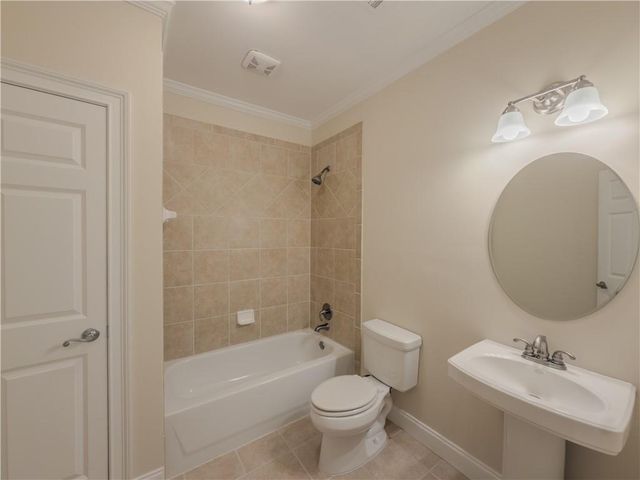 792 Grassmeade Way, Snellville, GA 30078