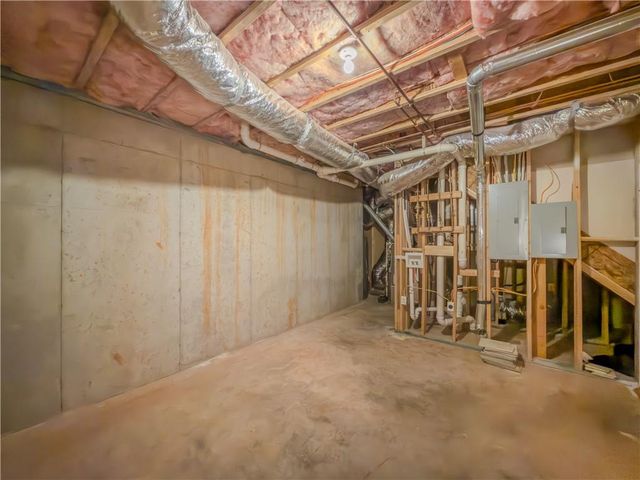 792 Grassmeade Way, Snellville, GA 30078