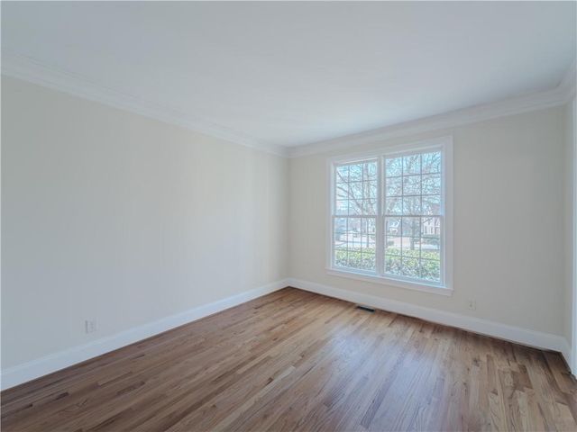 792 Grassmeade Way, Snellville, GA 30078