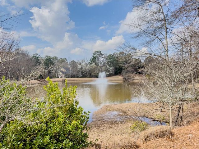 792 Grassmeade Way, Snellville, GA 30078