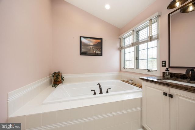 21 KYLE DR, Chester Springs, PA 19425