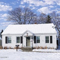 16 Rapple Drive, Colonie, NY 12205