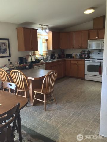 236 Tryon Road, Onalaska, WA 98570