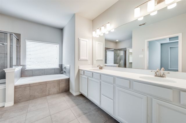 925 Lake Cypress Lane, Little Elm, TX 75068